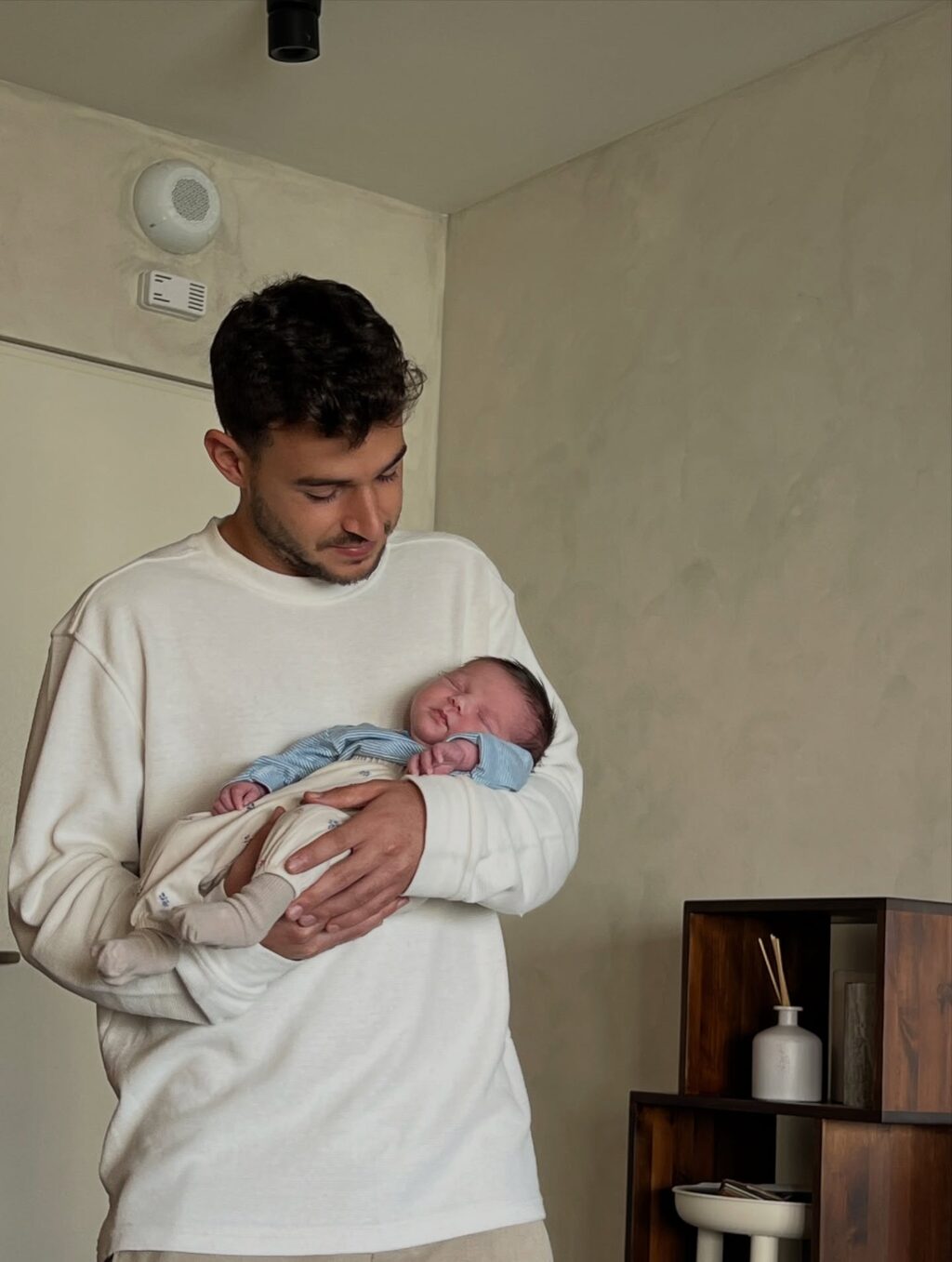 Instagram post from noaboroda. This post is in position 9.